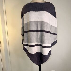 Barefoot Dreams Women’s CozyChic Ultra Lite Sweater Poncho Cozy Colorblock Warm